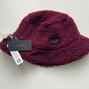 NWT Rag & Bone Reversible Sherpa Bucket Hat